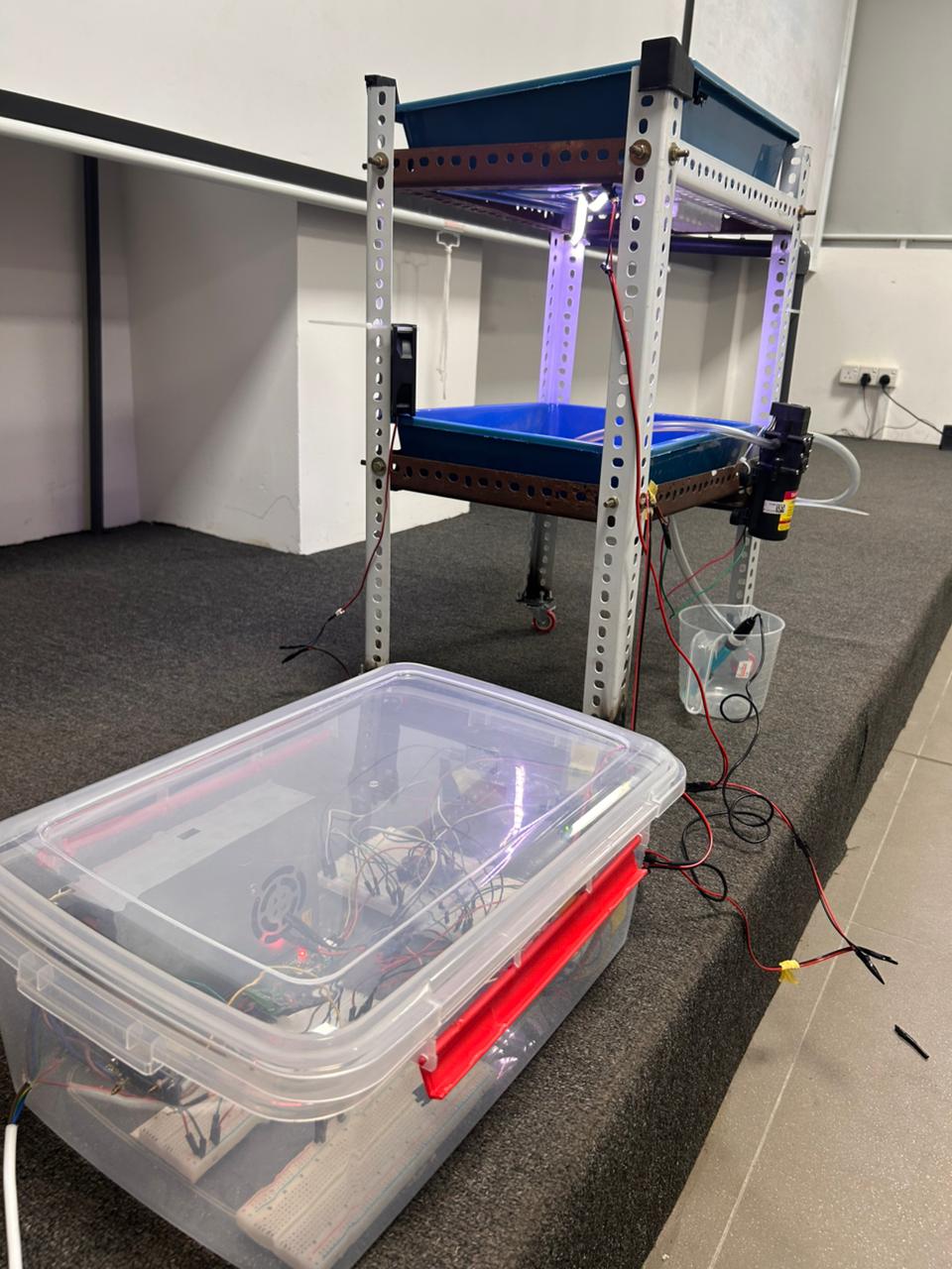 Physical hydroponic rack and electronics prototype